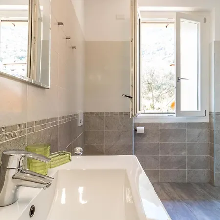 Belvedere 5, Tremezzina アパート